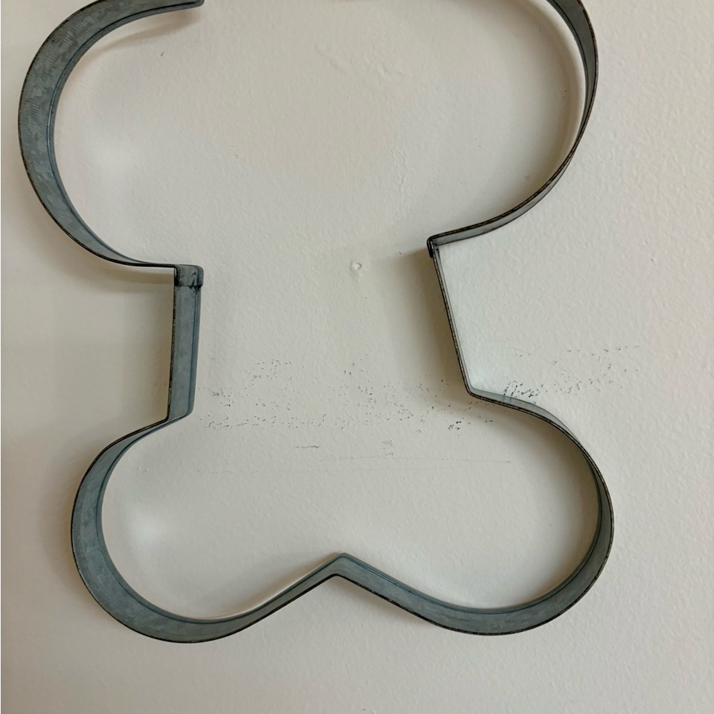 Gingerbread Man Cookie Cutter with Red Ribbon - Picture 4 of 4